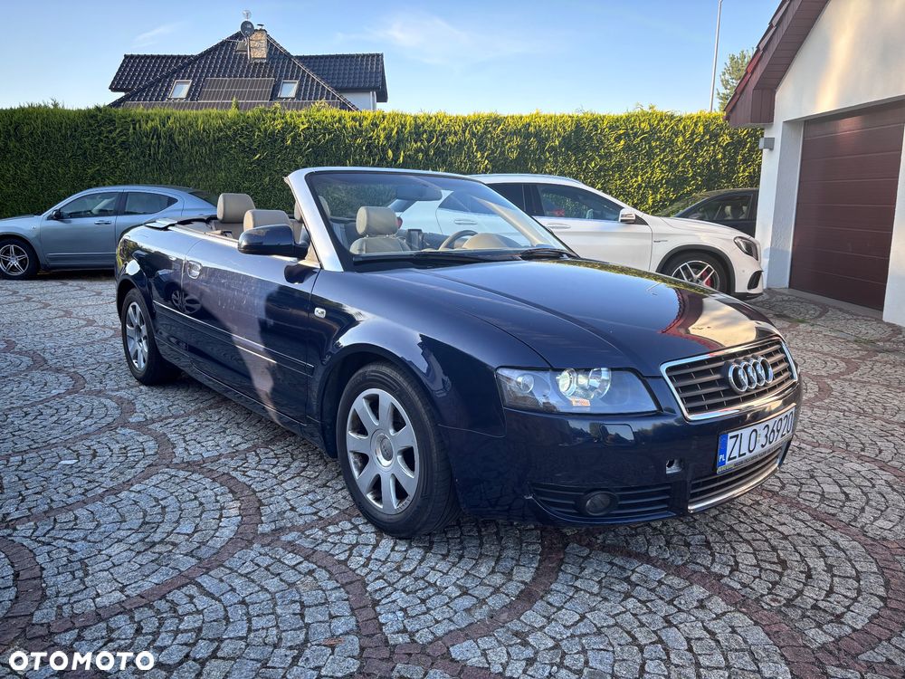 Audi A4 Cabrio 2.4 - 6