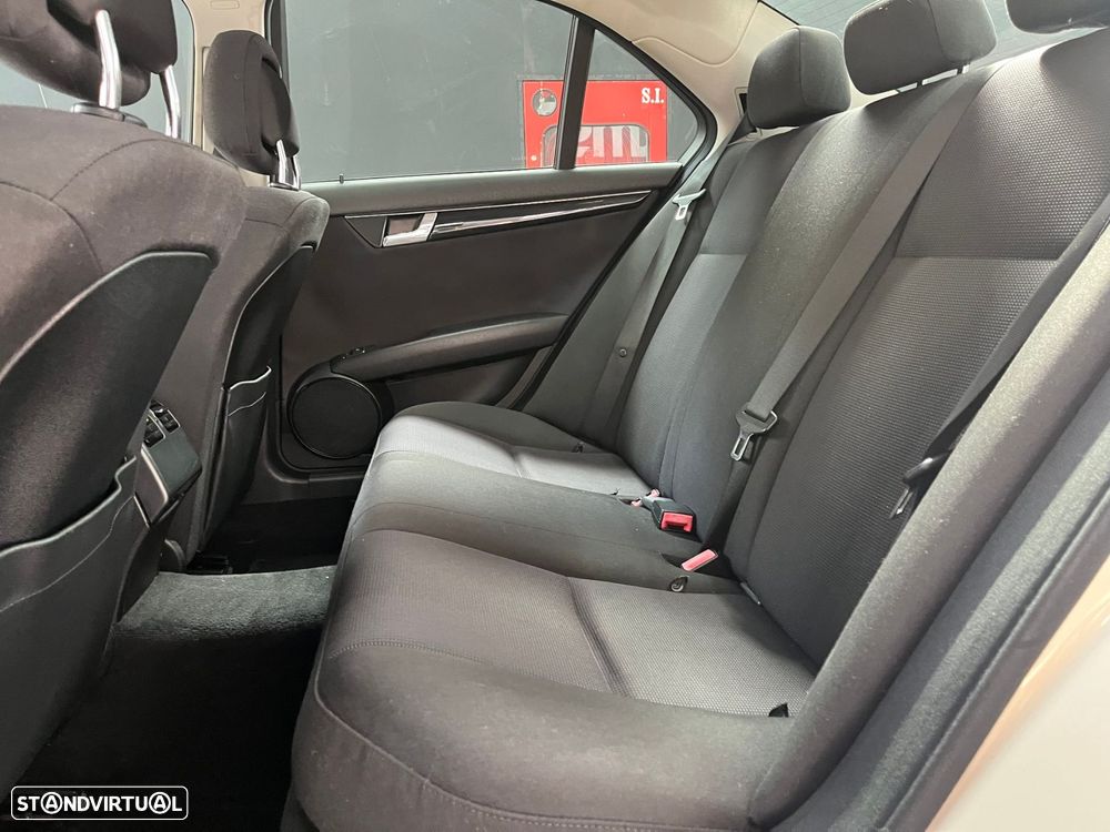 Mercedes-Benz C 200 CDi Avantgarde BlueEfficiency - 9