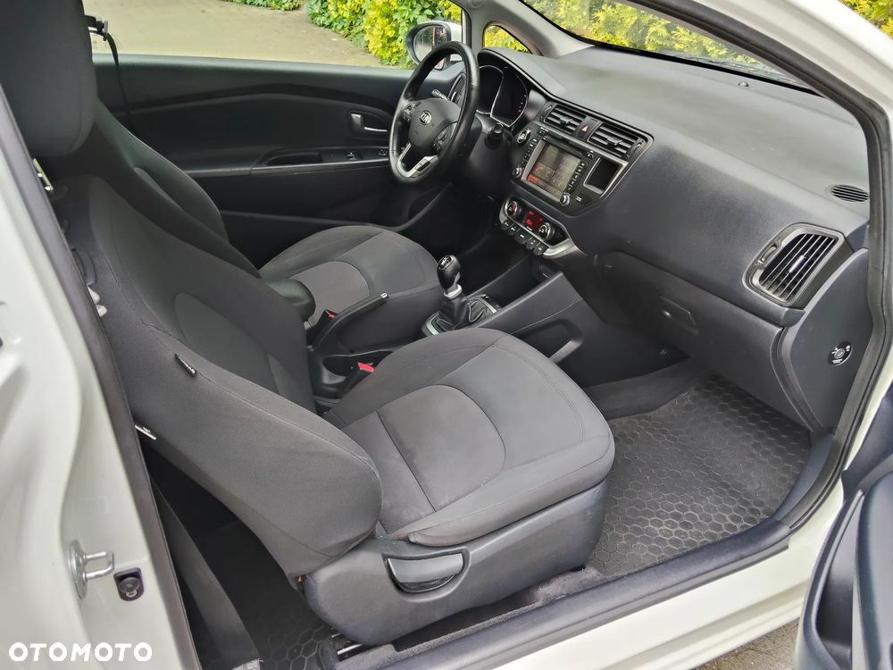 Kia Rio 1.4 Platinum Edition - 7