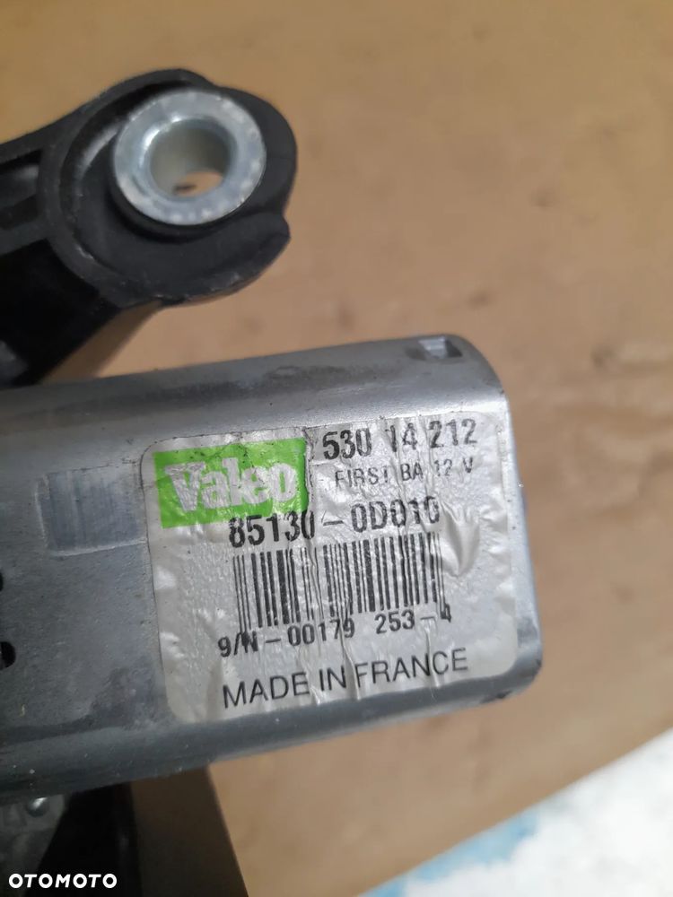 SILNICZEK WYCIERACZKI TYŁ YARIS I 53014212 - 3