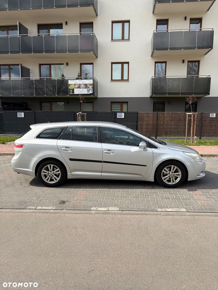 Toyota Avensis 2.0 D-4D Sol+NAVI - 3