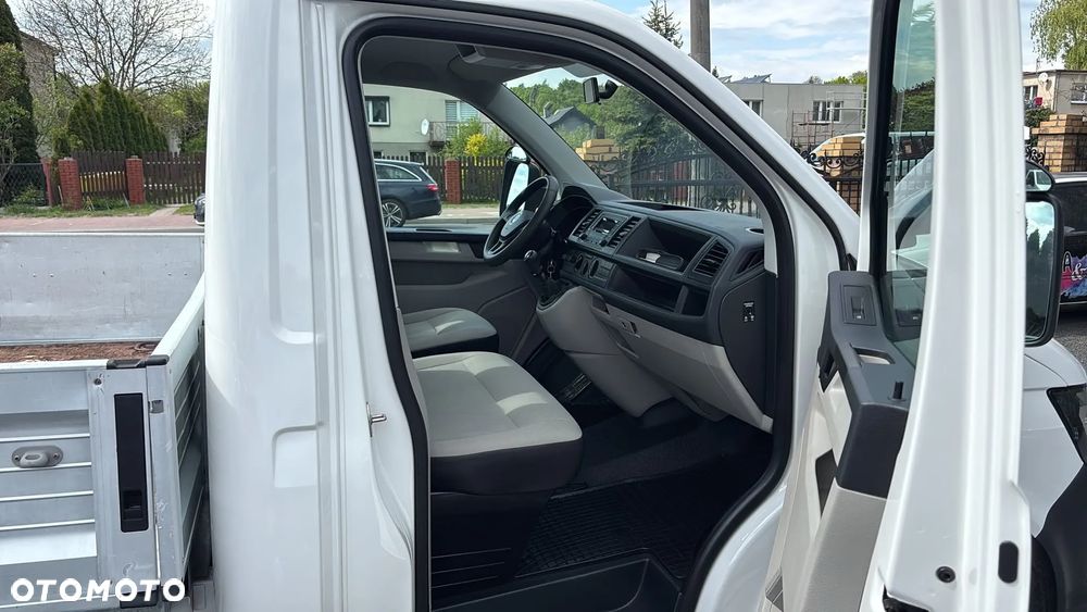 Volkswagen Transporter T6 - 16