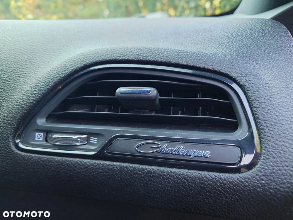 Dodge Challenger 3.6 SXT - 25