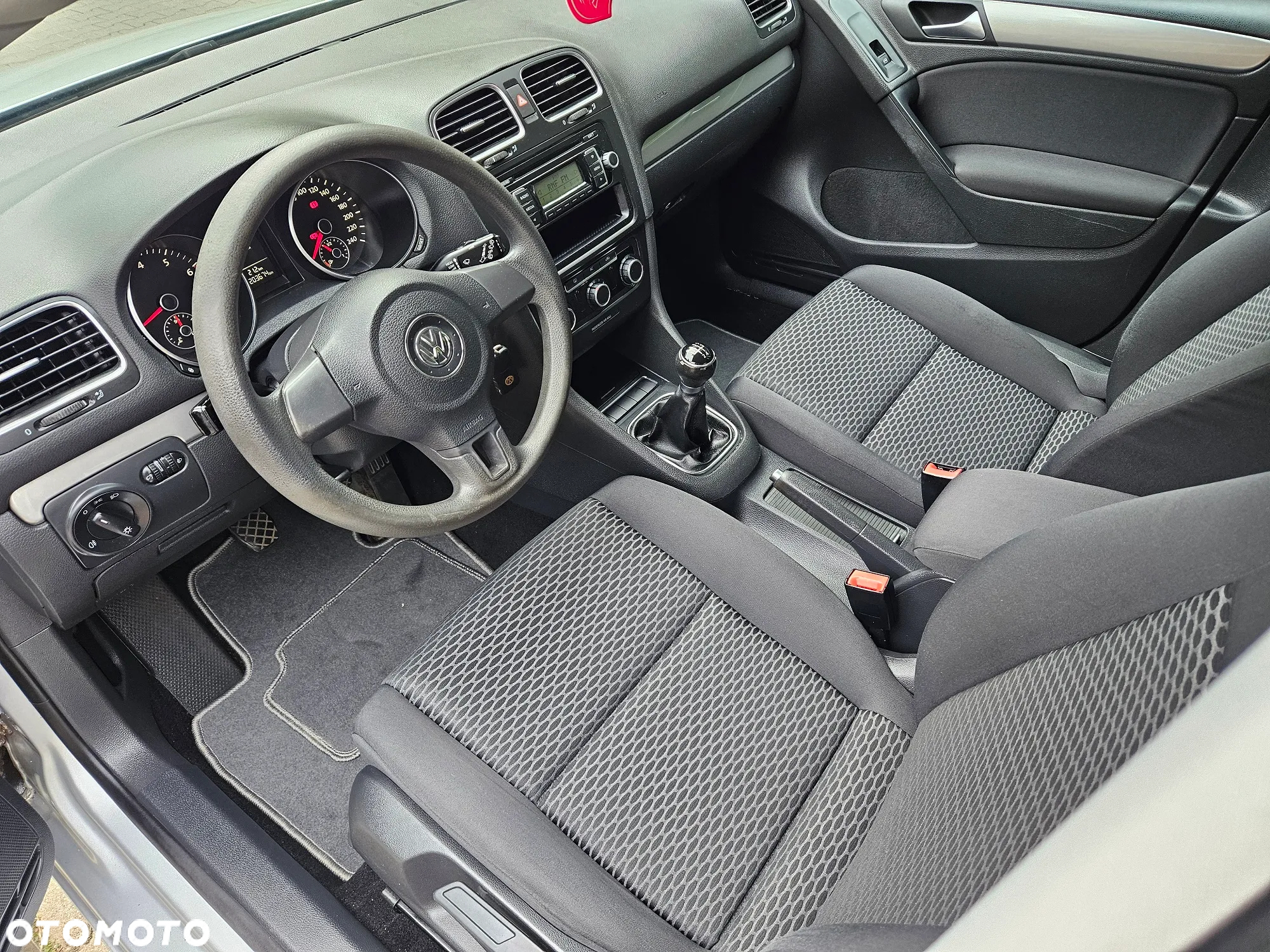 Volkswagen Golf VI 1.6 Comfortline - 8