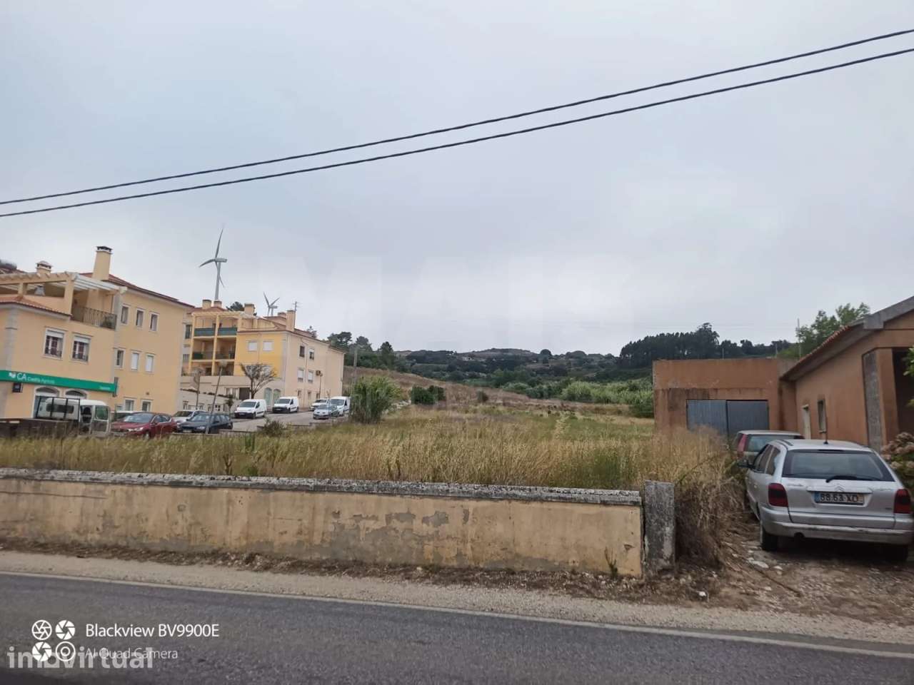 Moradia T3 em Sapataria, com terreno urbano de 4000m2 - Grande imagem: 3/11