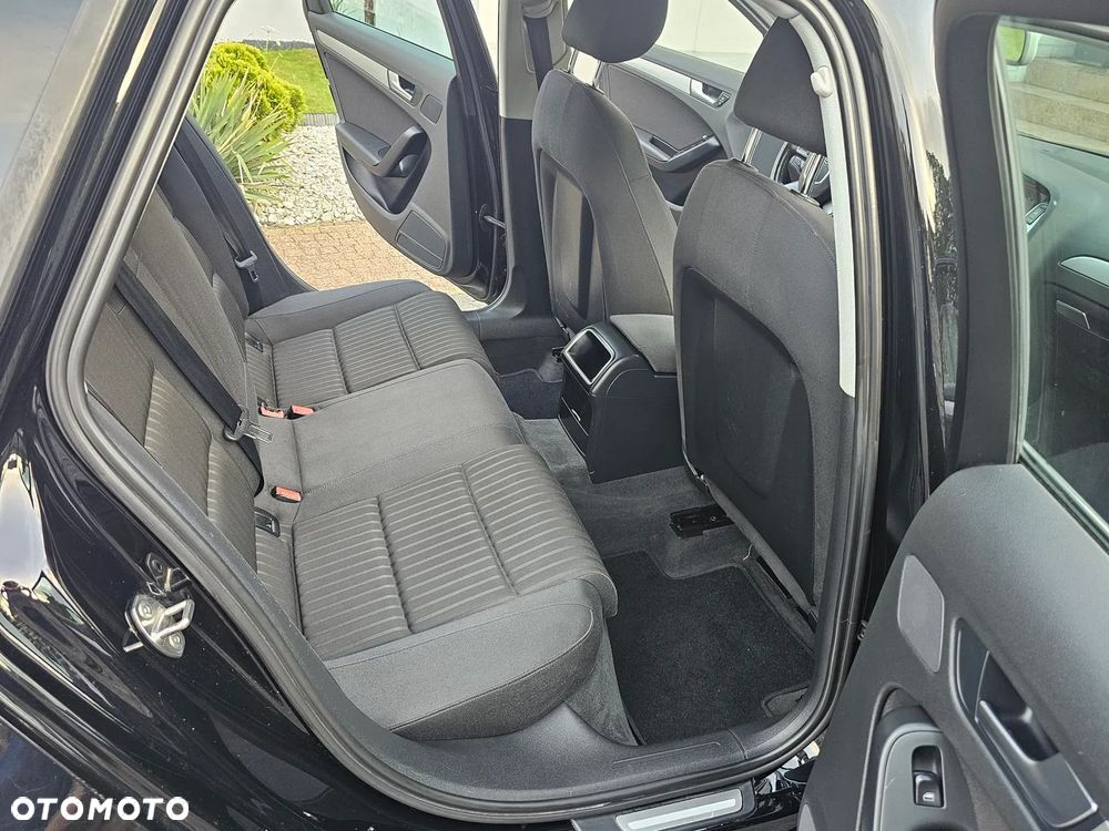 Audi A4 Avant 2.0 TDI DPF multitronic Ambiente - 16
