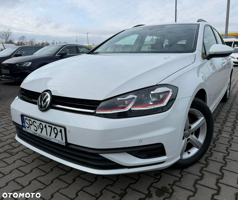 Volkswagen Golf - 2