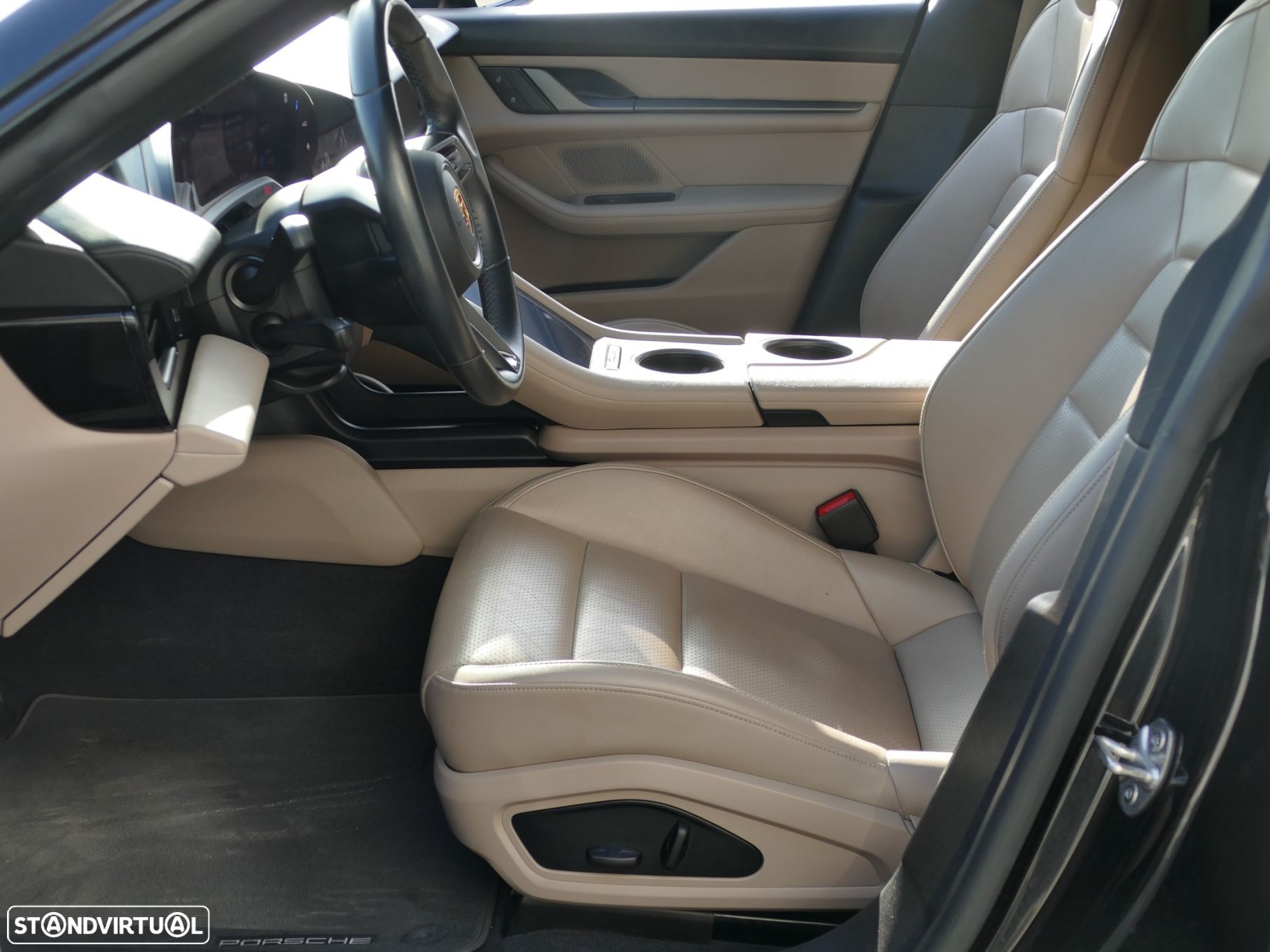 Porsche Taycan Sport Turismo 4S - 31