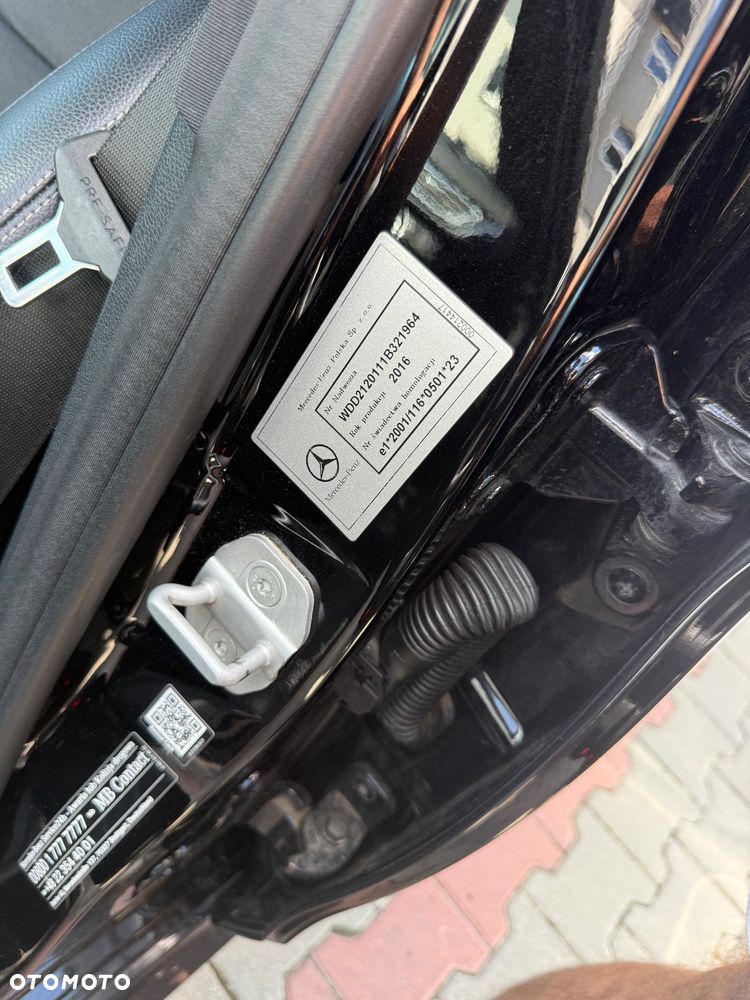 Mercedes-Benz Klasa E 220 BlueTEC 4-Matic Avantgarde - 4