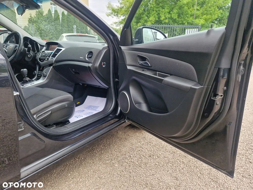 Chevrolet Cruze 1.6 LT+ - 16