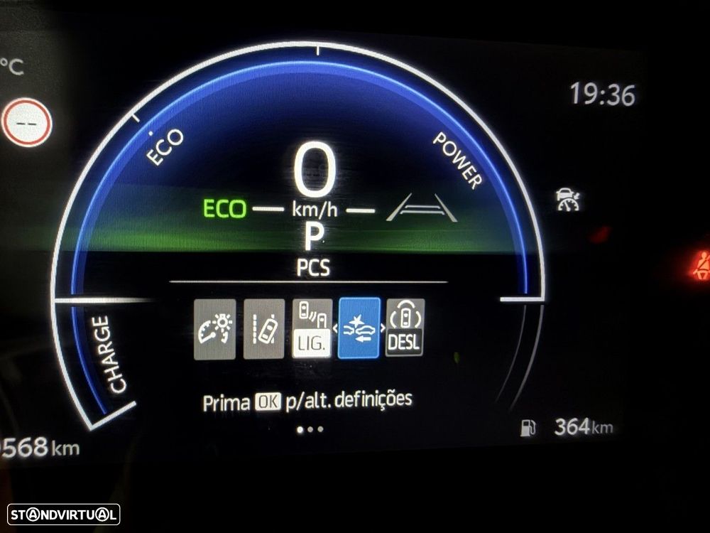Toyota Yaris Cross 1.5 HDF Premier Edition - 27
