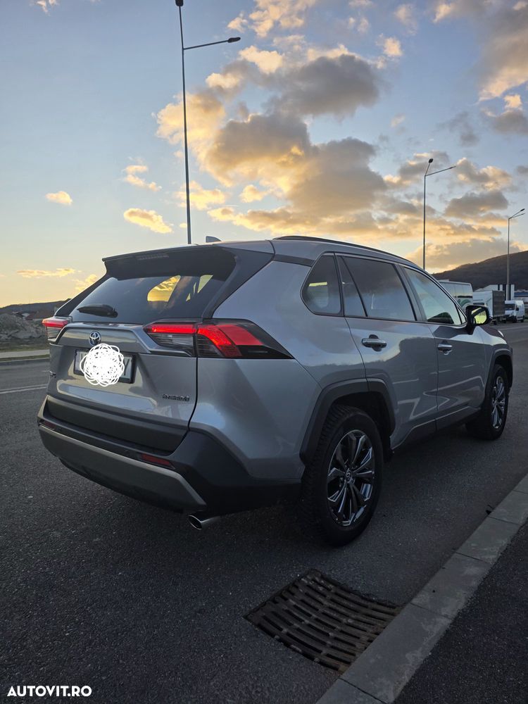 Toyota RAV4 2.5 4x4 Hybrid Team Deutschland - 3