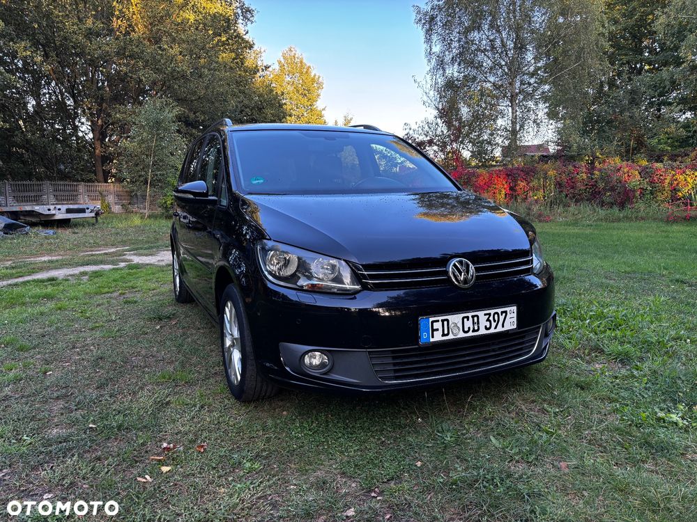 Volkswagen Touran - 4