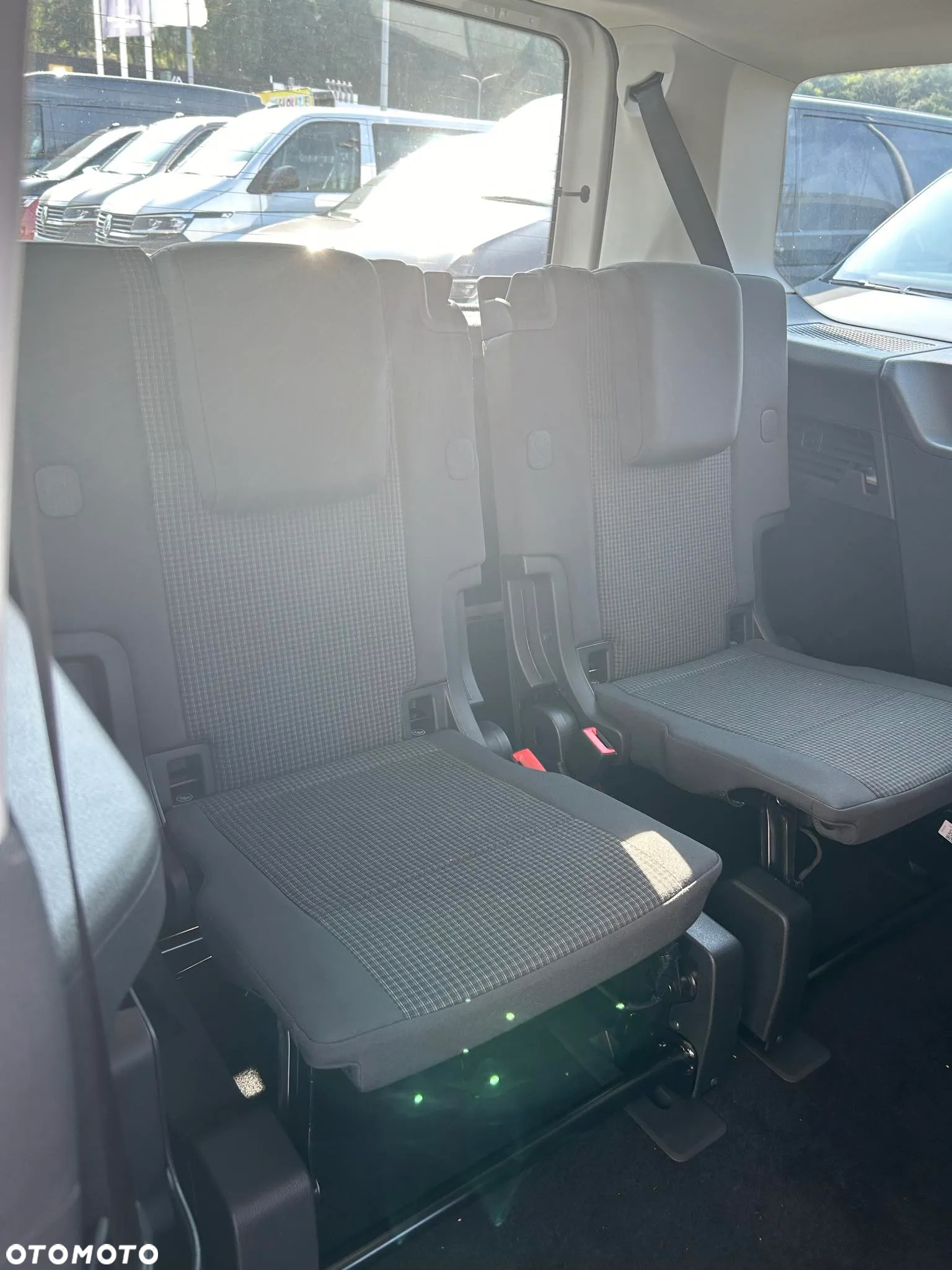 Volkswagen Caddy Maxi 2.0 TDI - 11