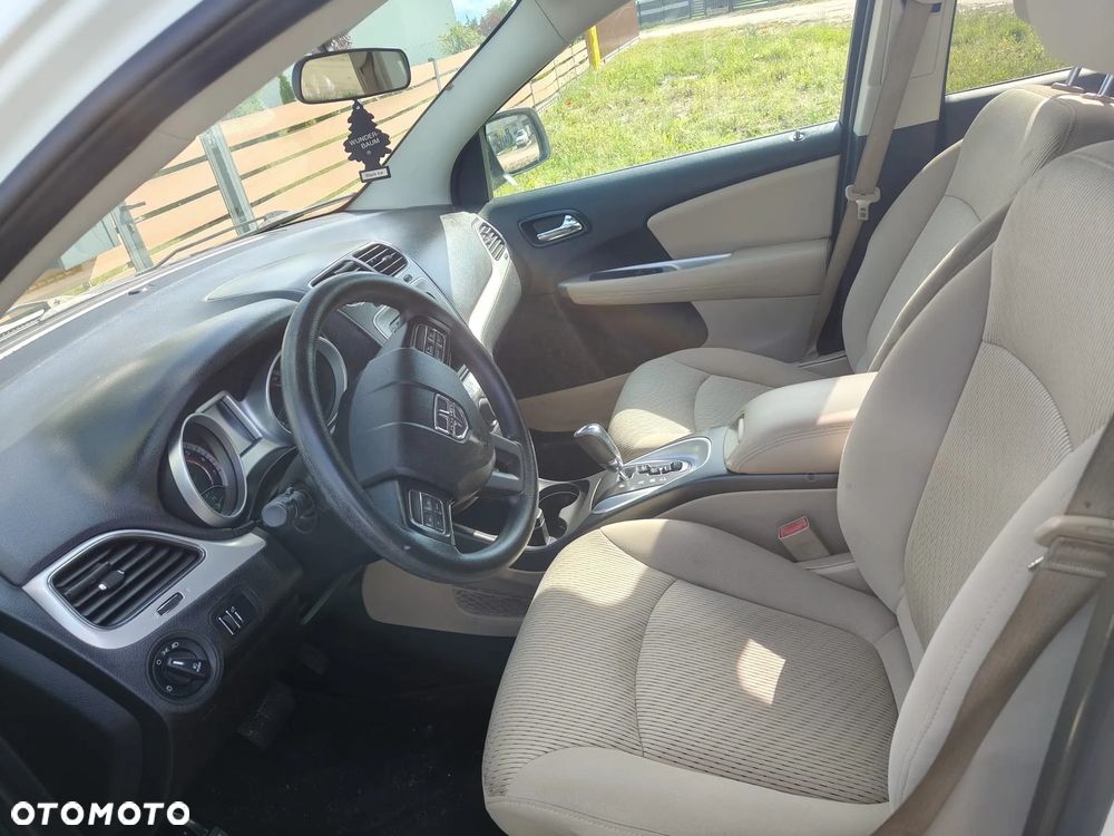 Dodge Journey 2.7 V6 R/T - 16