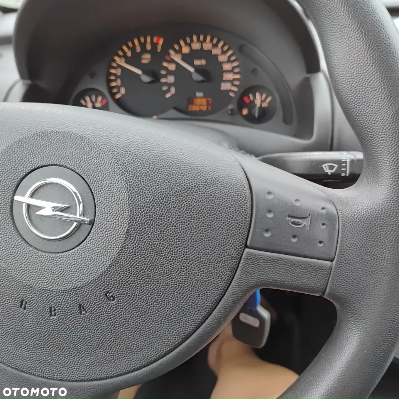 Opel Corsa 1.0 12V Enjoy - 36