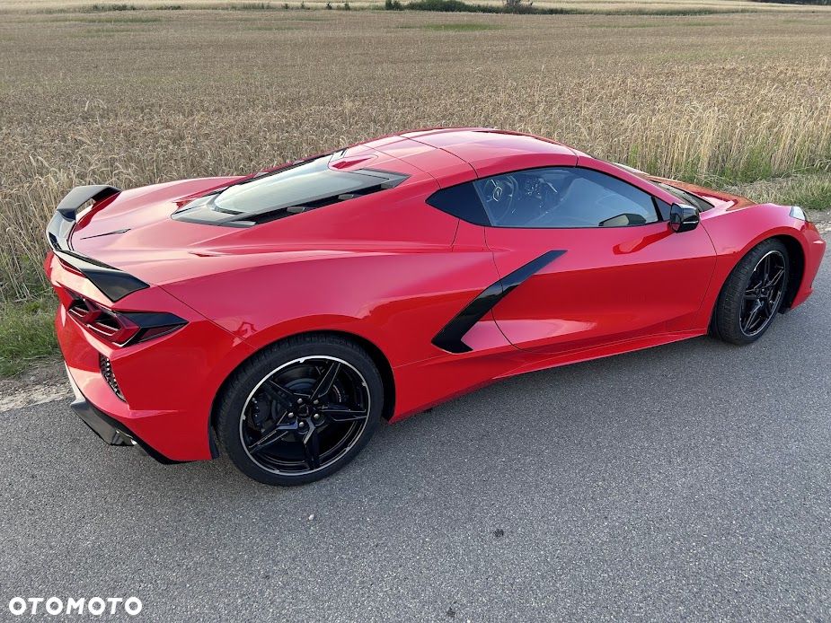Chevrolet Corvette - 25
