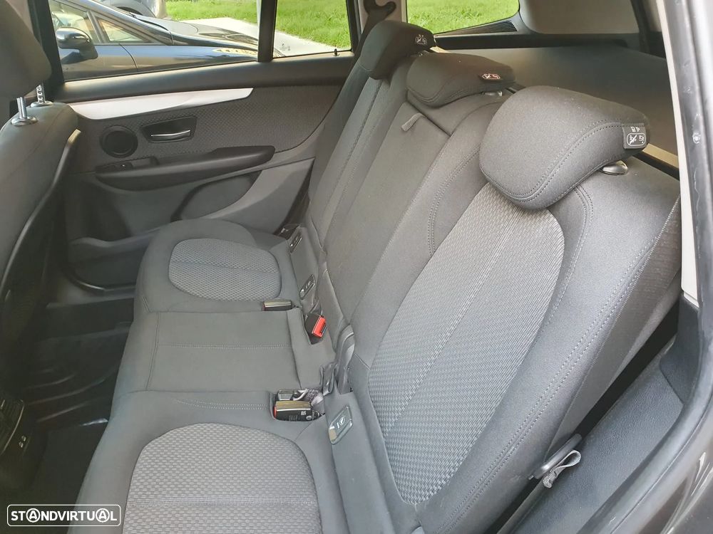 BMW 216 Gran Tourer - 15