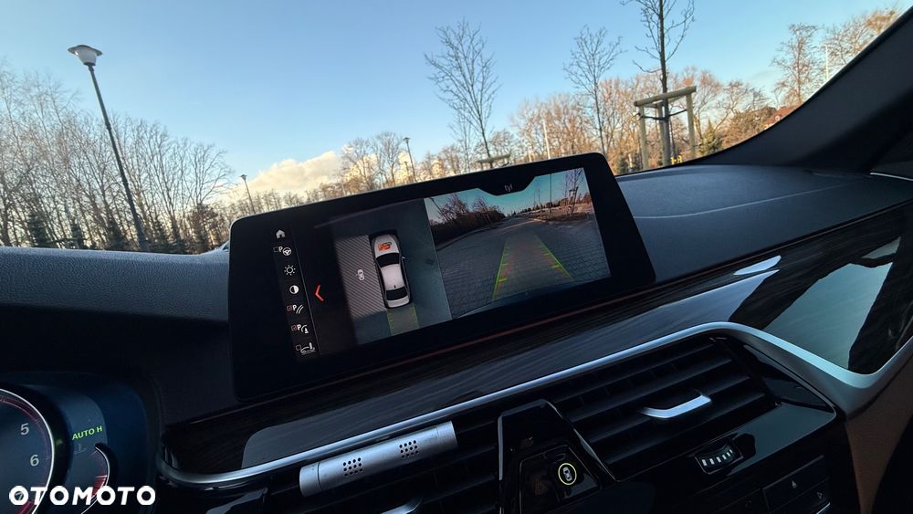 BMW Seria 5 540i xDrive M Sport sport - 21