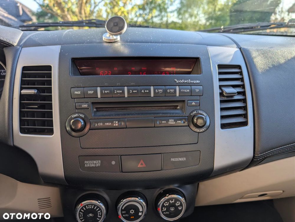 Mitsubishi Outlander 2.4 Instyle EU5 CVT - 11