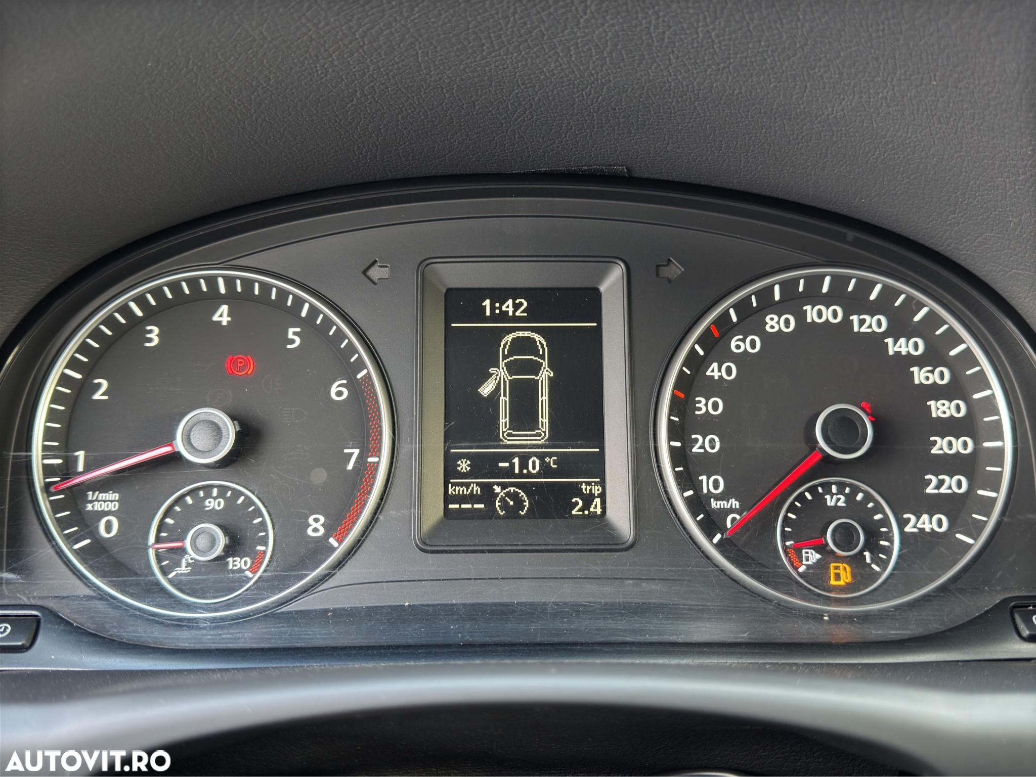 Volkswagen Touran 1.4 TSI MATCH - 8