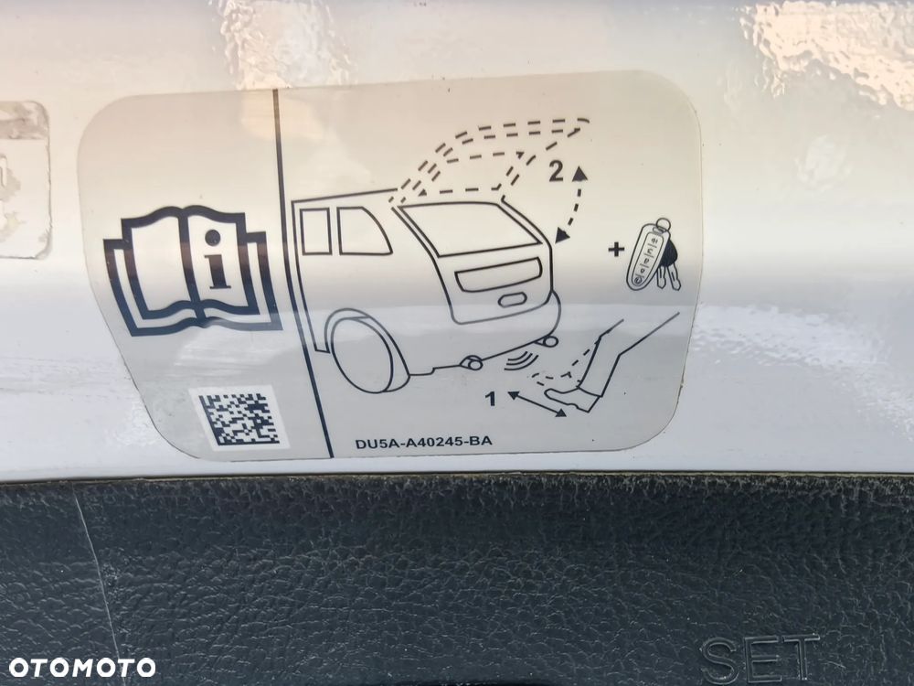 Ford Edge - 32