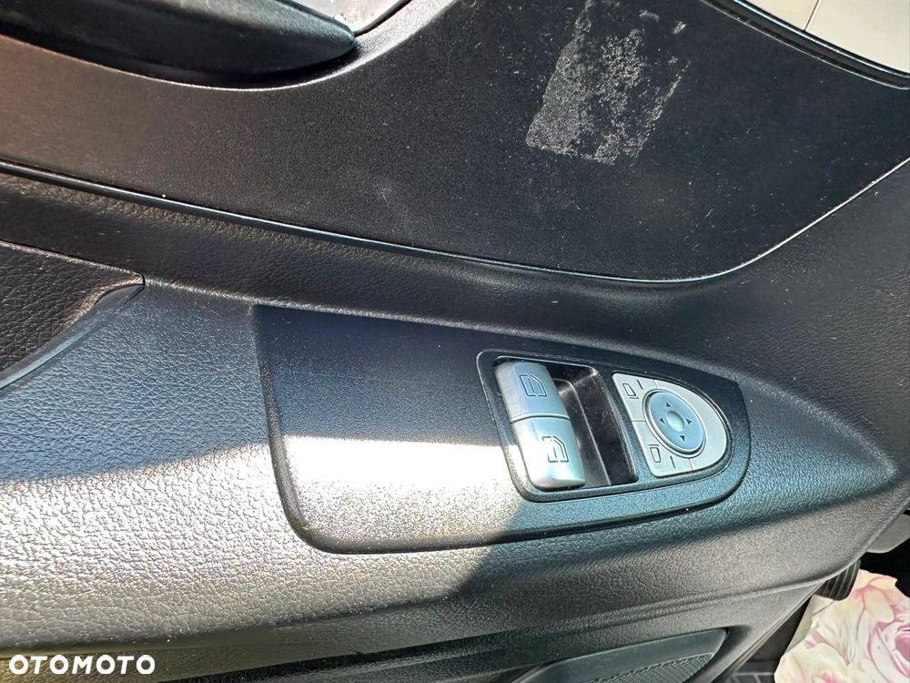 Mercedes-Benz VITO 2.1 diesel 190kM automat, WERSJA LONG L2H1, GWARANTOWANY PRZEBIEG! 2015 rok, ALUFELGI, CZUJNIKI PRKOWANIA, BEZWYPADKOWY! - 28