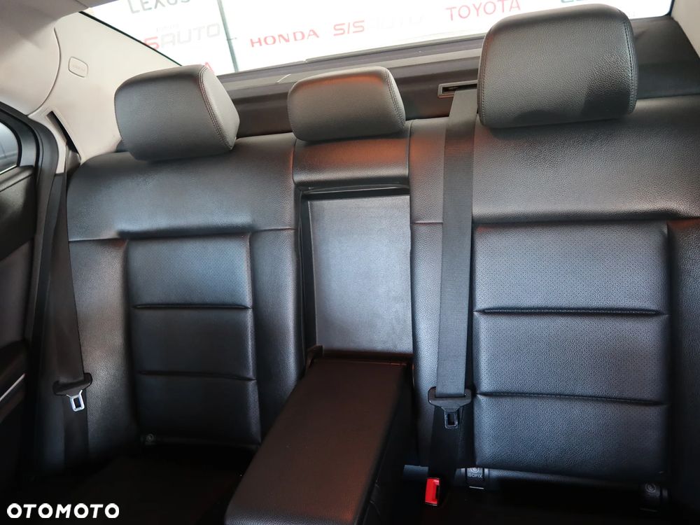 Mercedes-Benz Klasa E 200 CDI DPF BlueEFFICIENCY 7G-TRONIC - 18