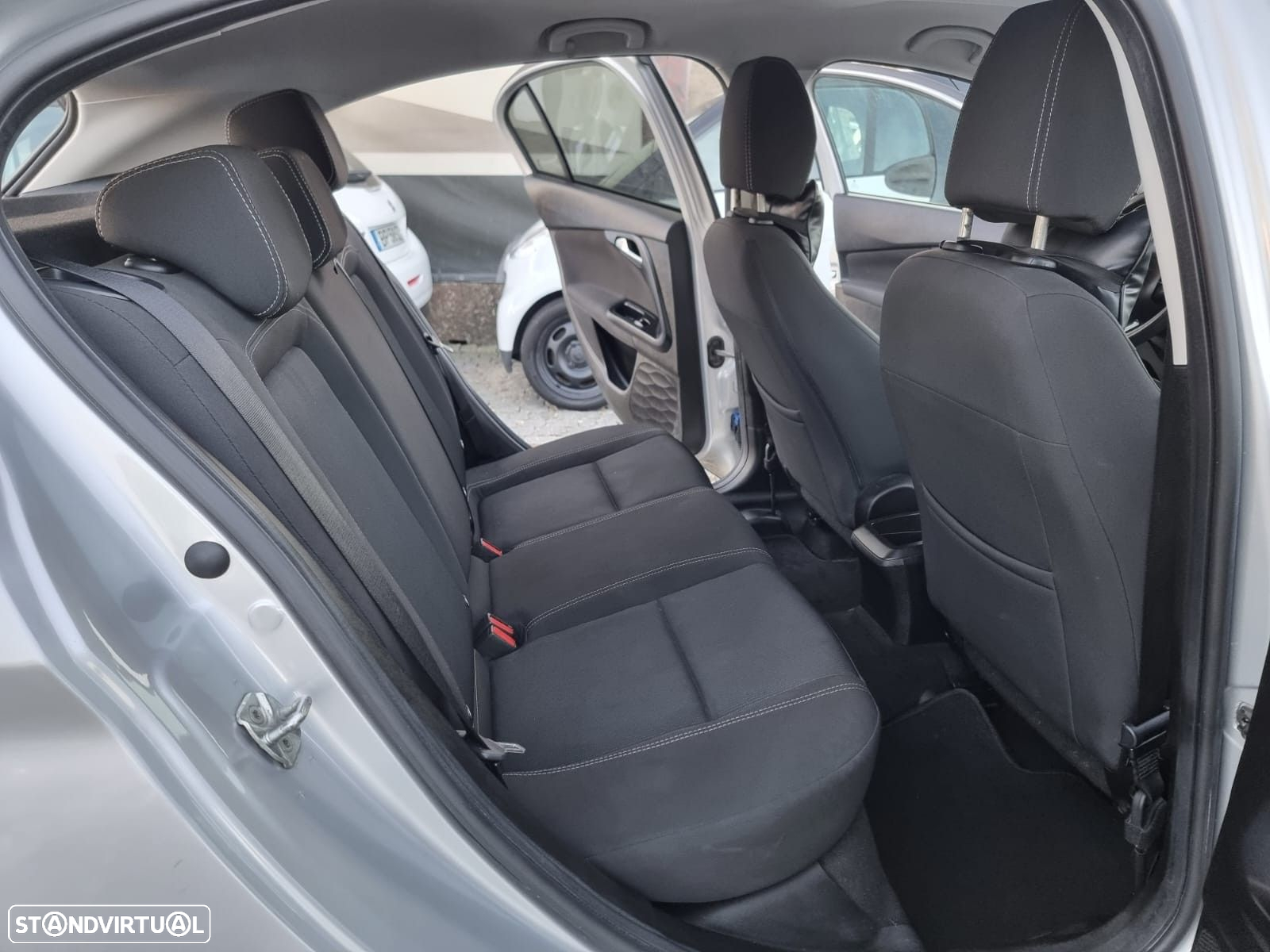 Fiat Tipo 1.3 M-Jet Lounge - 11