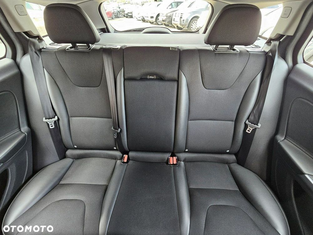Volvo V60 Cross Country D4 Geartronic Kinetic - 13