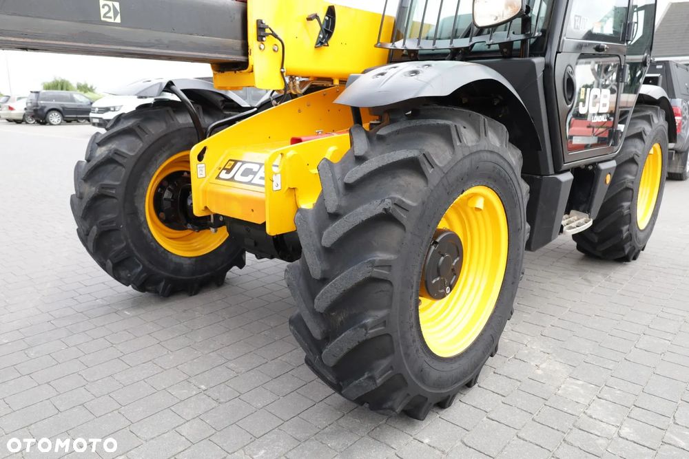 JCB 531-70 - 25