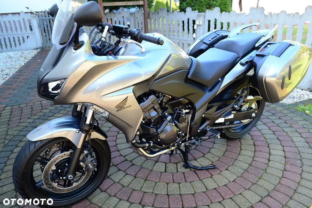 Honda CBF - 27
