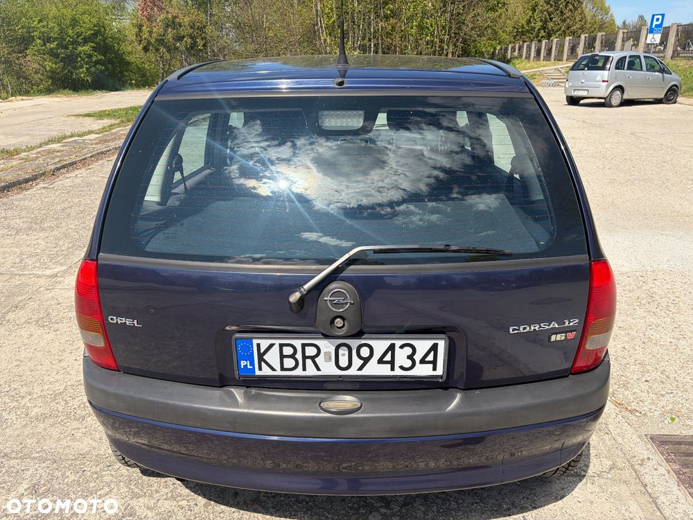 Opel Corsa 1.2 City 16v - 11