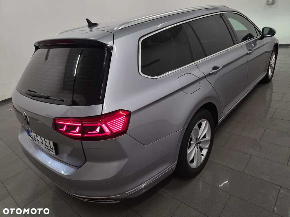 Volkswagen Passat - 6