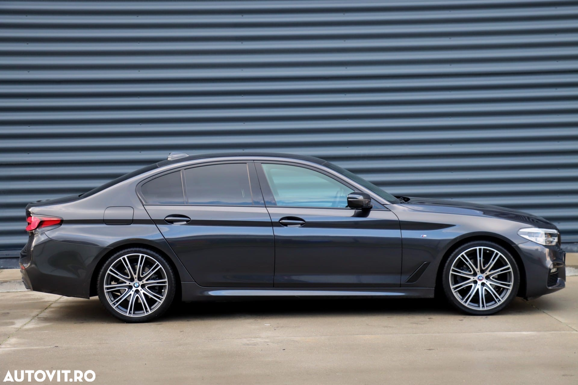 BMW Seria 5 520d Aut. M Sport Edition - 13