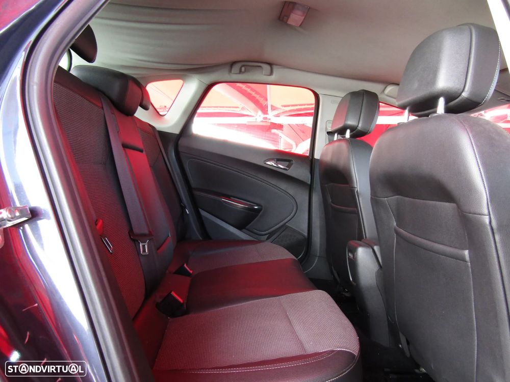 Opel Astra 1.7 CDTI Enjoy - 10