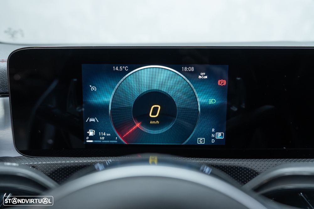 Mercedes-Benz CLA 180 d Shooting Brake AMG Line Aut. - 22