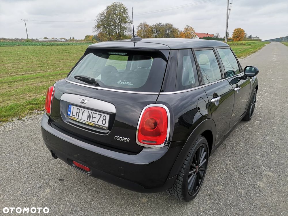 MINI Cooper Seven Chili - 28