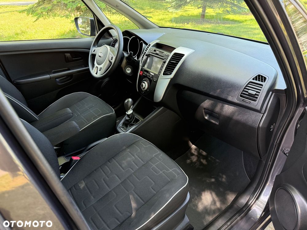 Kia Venga - 6