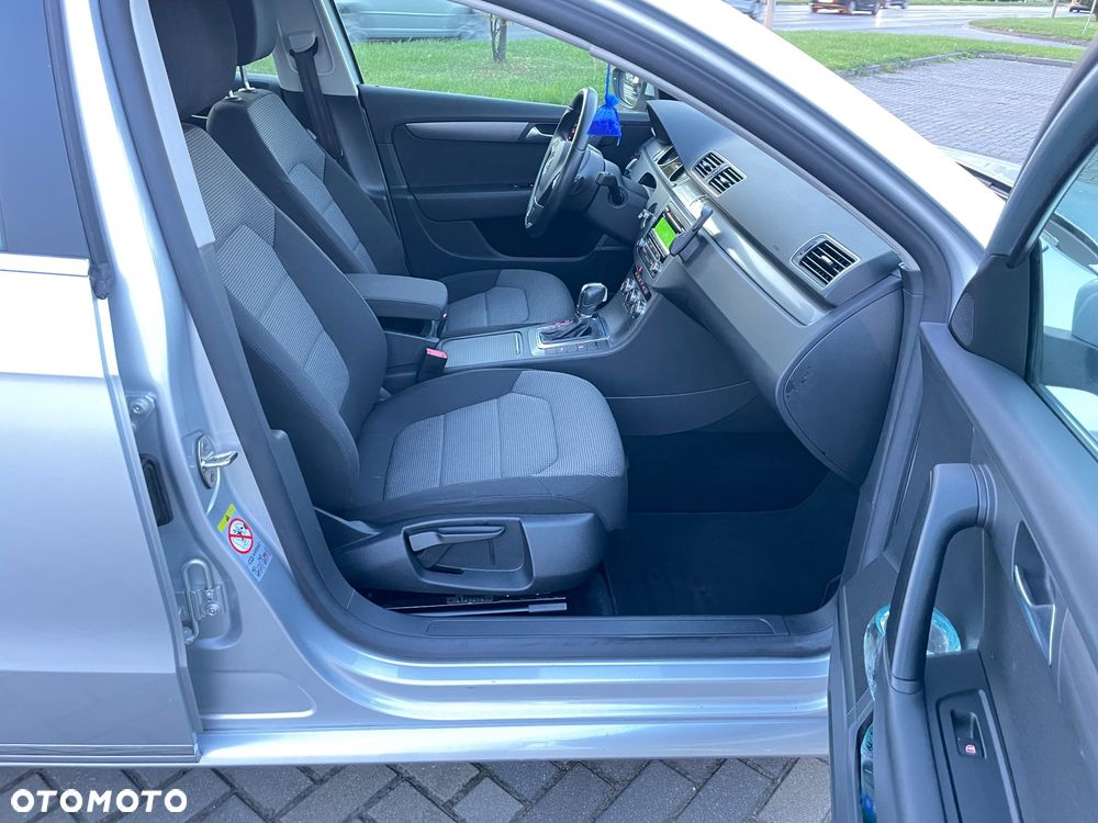 Volkswagen Passat - 19