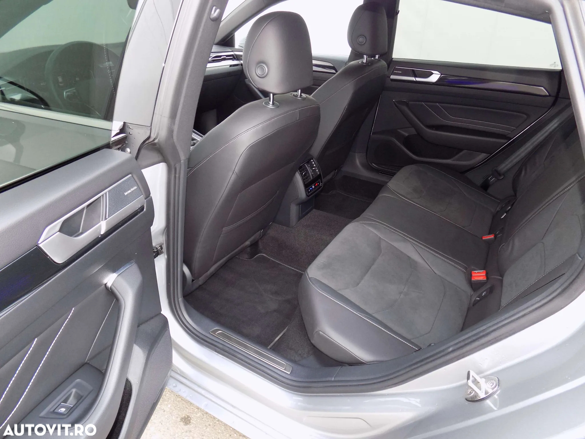 Volkswagen ARTEON 2.0 TDI DSG R-Line - 32