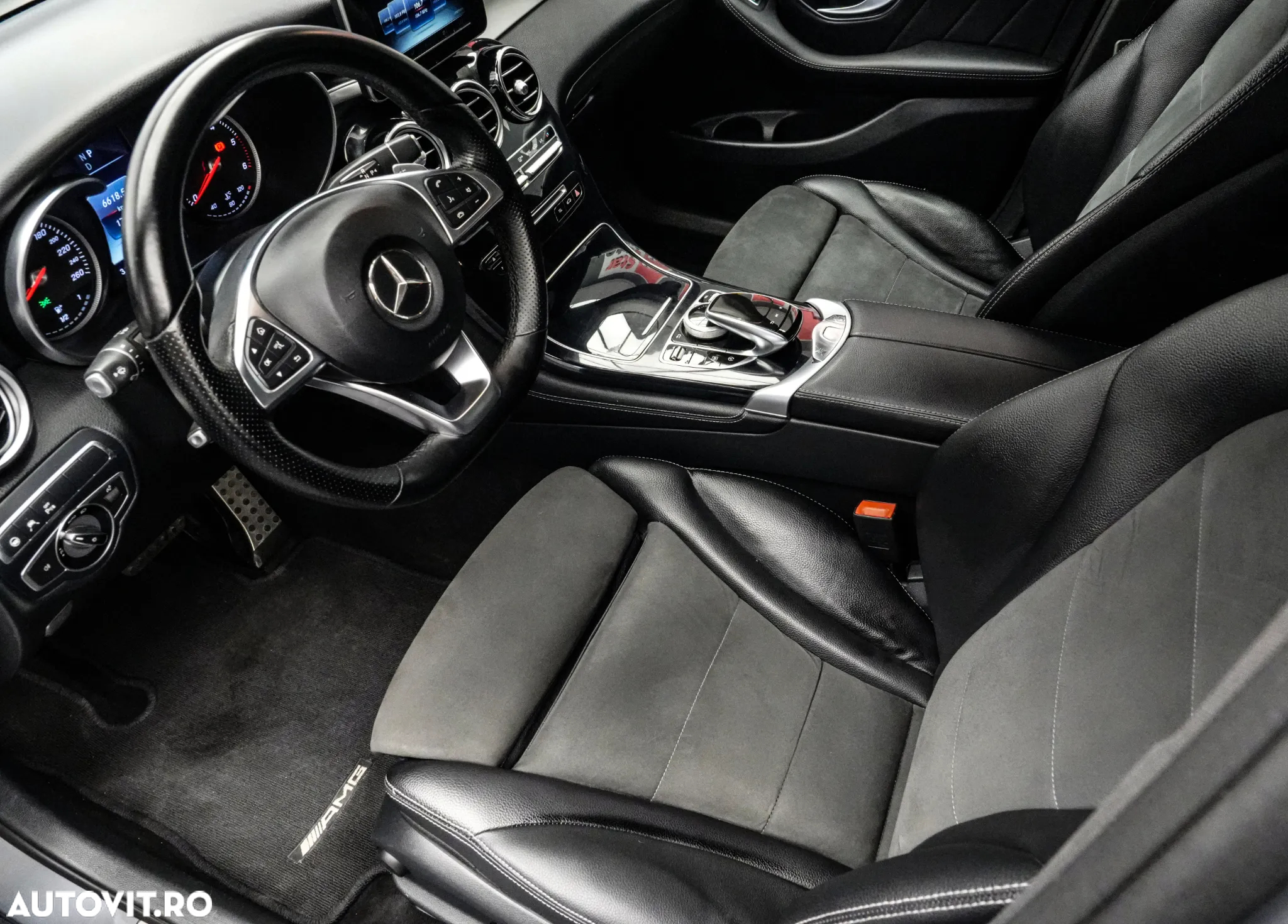 Mercedes-Benz GLC 250 d 4MATIC - 11