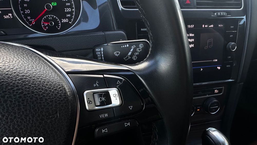 Volkswagen Golf Variant 1.6 TDI BMT Highline DSG - 25