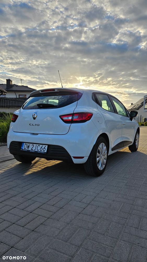 Renault Clio 1.2 16V Life - 5