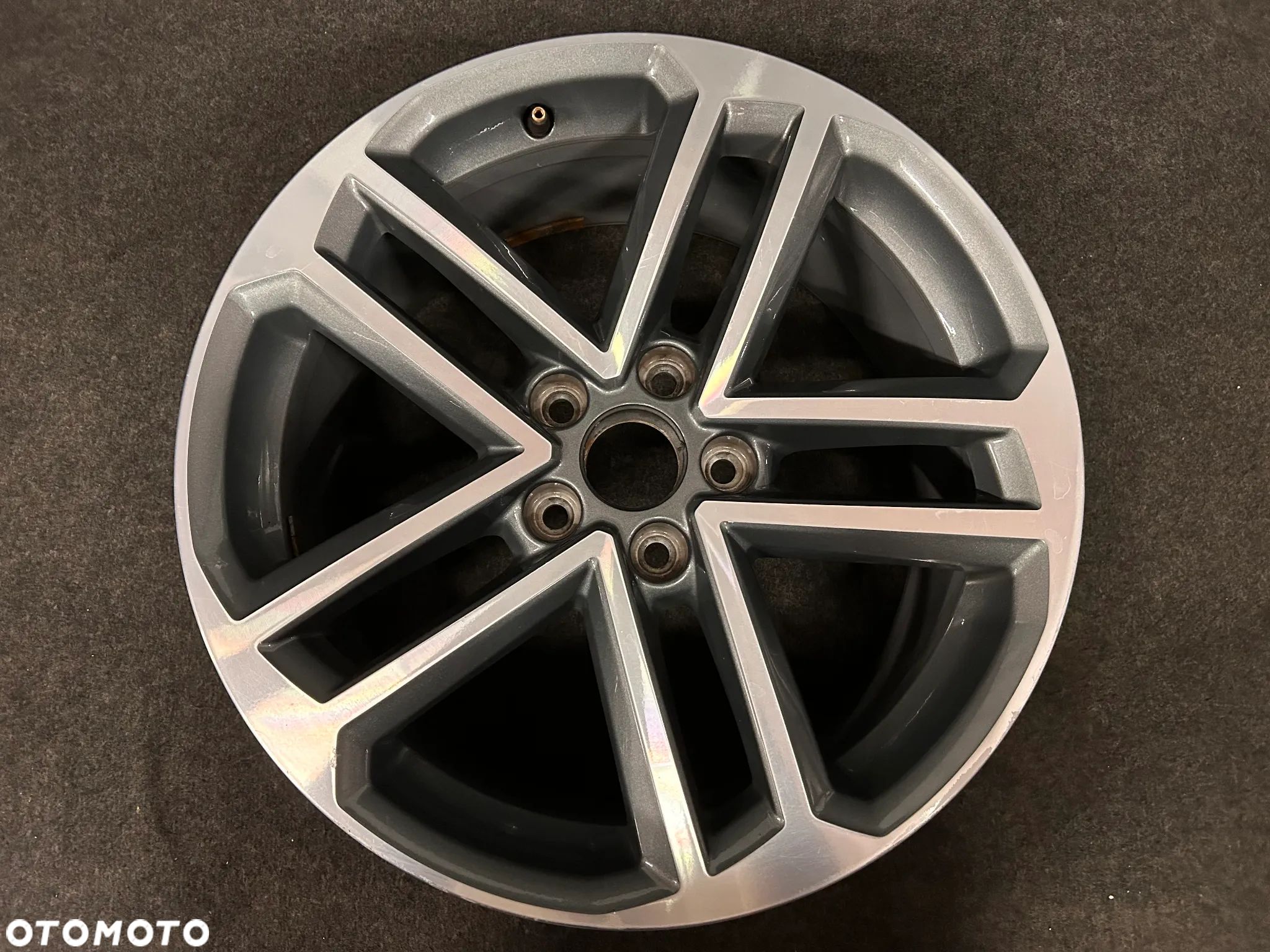 Alufelga Audi A3 8V S-Line 18 cali 5x112 1szt. 8V0601025DG - 1