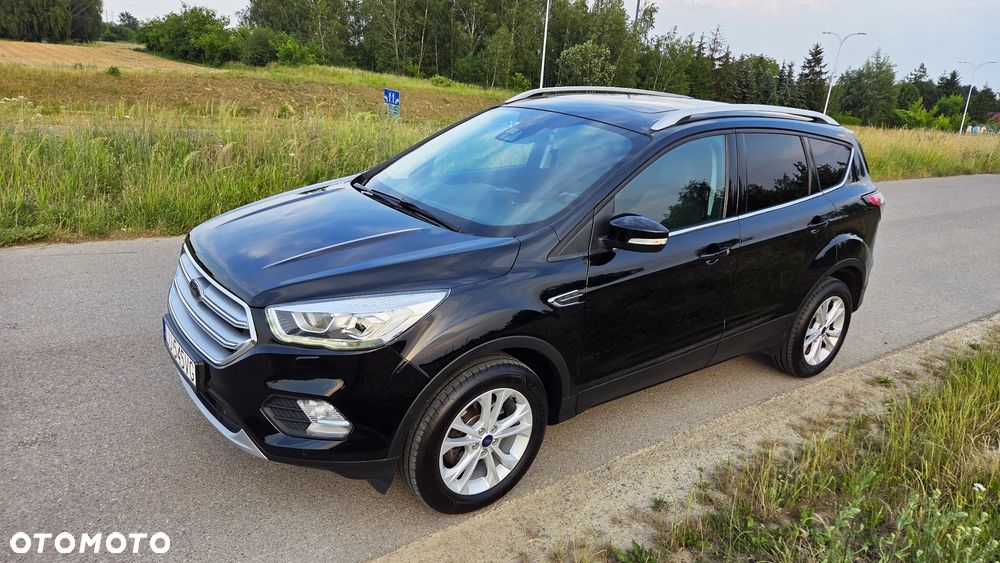 Ford Kuga 1.5 EcoBoost 2x4 Titanium - 2