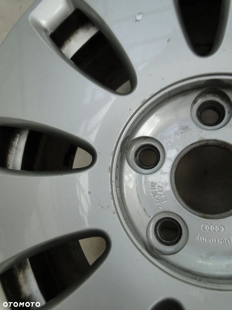 AUDI A4 B7 FELGA ALUMINIOWA 7x16 ET42 5x112 - 7