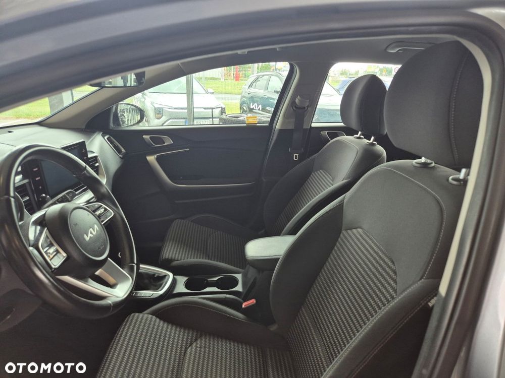 Kia Ceed 1.5 T-GDI M - 17