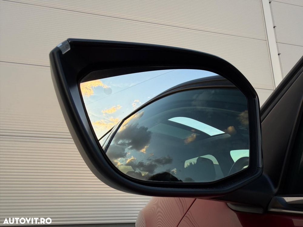 Citroën C4 PureTech 155 Stop&Start EAT8 SHINE - 36