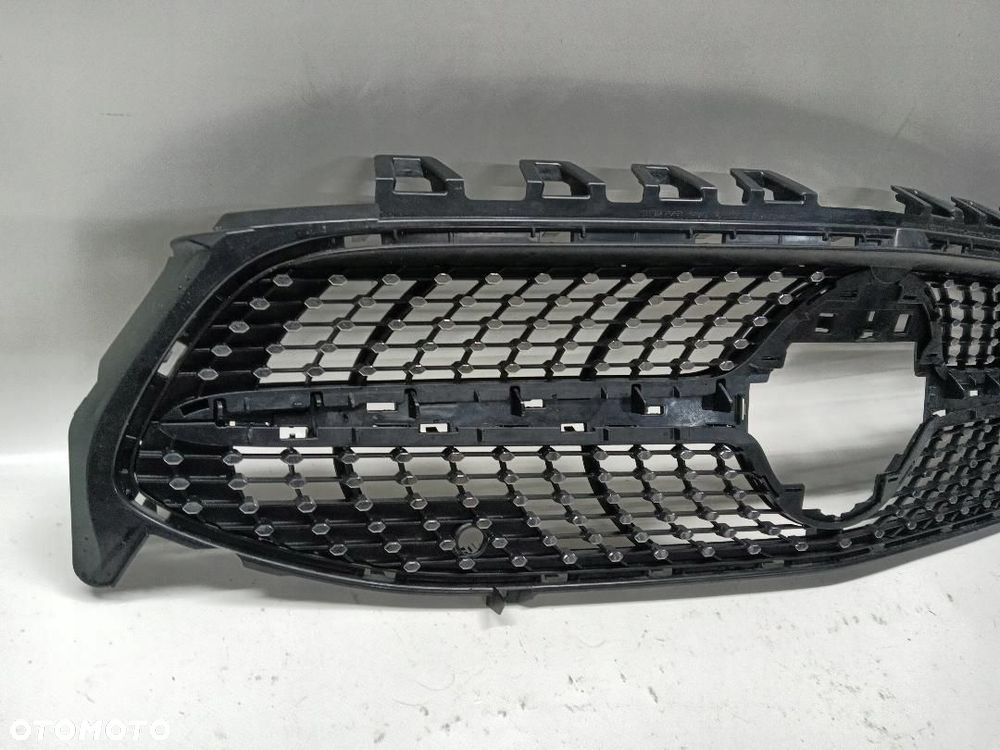 ATRAPA GRILL MERCEDES CLA W118 2018- - 2